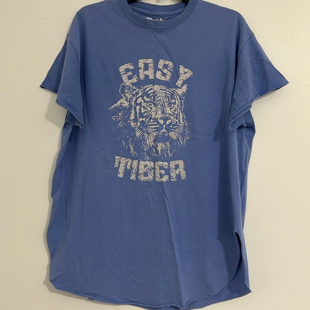 Pebby Forevee side slit tee